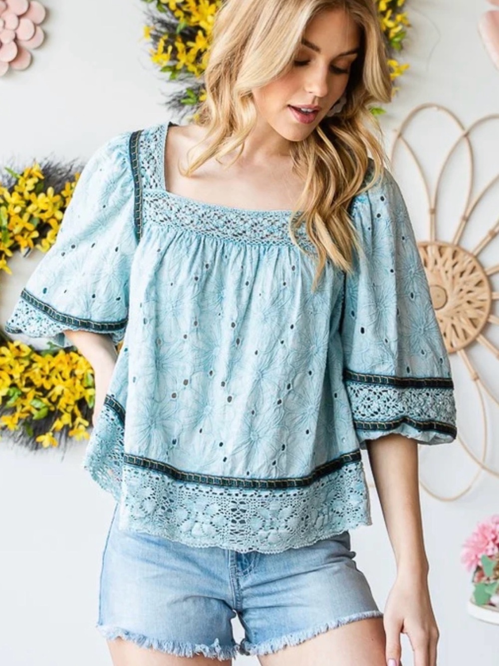 Oli & Hali White Eyelet Peasant Boho Romantic Crochet Blouse Navy Trim Large